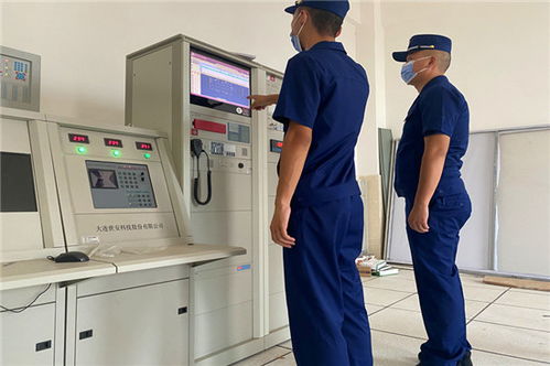 仁壽消防救援大隊(duì)書(shū)院街專(zhuān)職消防救援站對(duì)文同小學(xué)進(jìn)行消防安全檢查