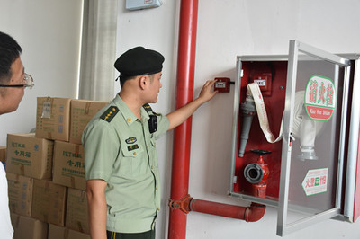 我區(qū)消防大隊(duì)深入園區(qū)企業(yè)開(kāi)展消防安全隱患整治行動(dòng)